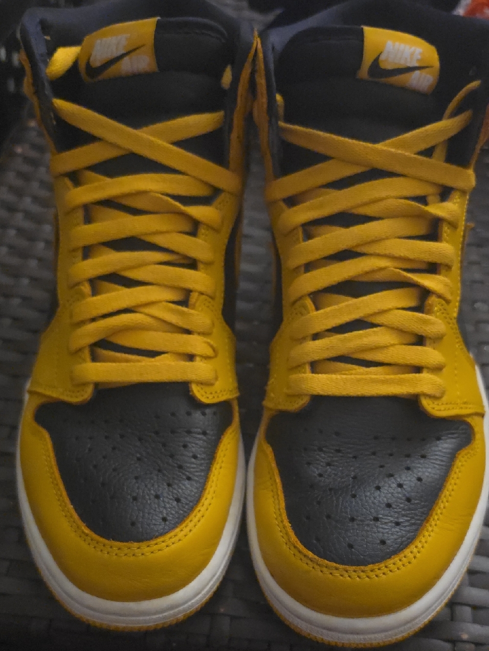 Air Jordan Nike Men’s High-Top Sneakers in Black and Yellow